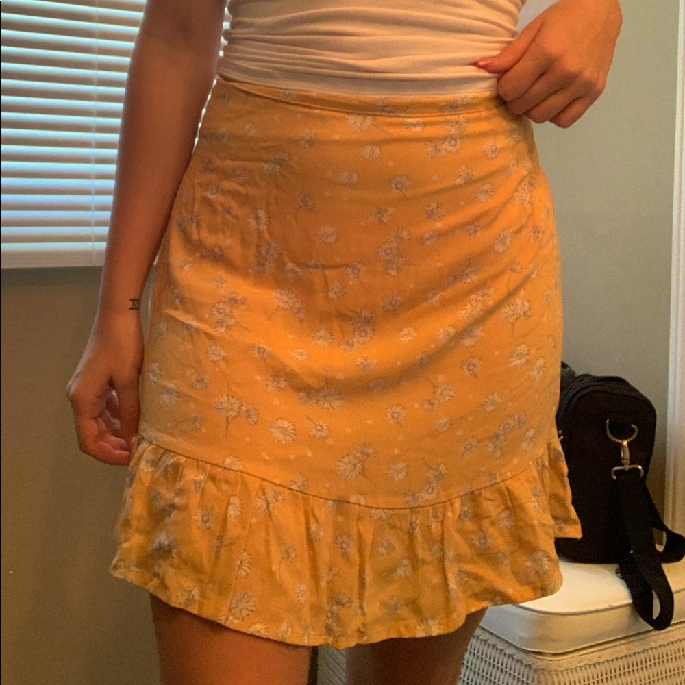 Yellow skirt